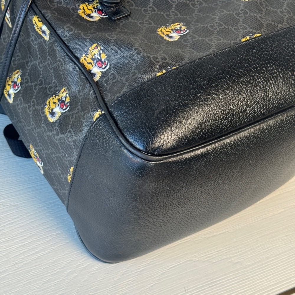 Gucci Tigers Monogram Canvas Interlocking Drawstring  Backpack - Picture 9 of 12